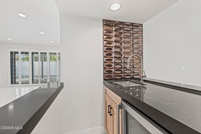 20500 Blairmoore Street, Chatsworth, CA 91311