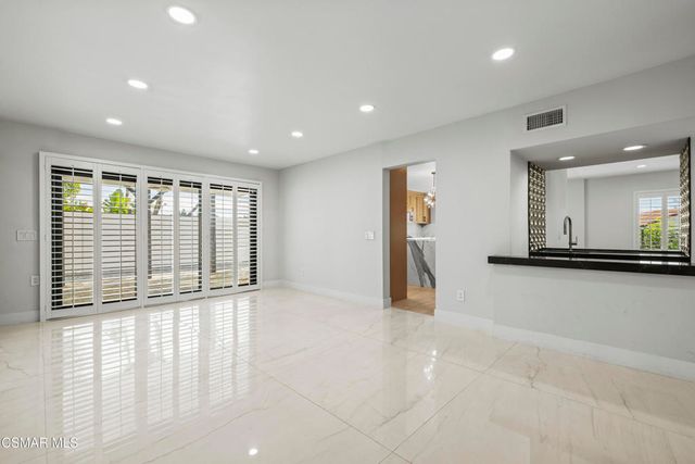 20500 Blairmoore Street, Chatsworth, CA 91311