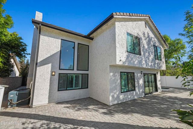 20500 Blairmoore Street, Chatsworth, CA 91311