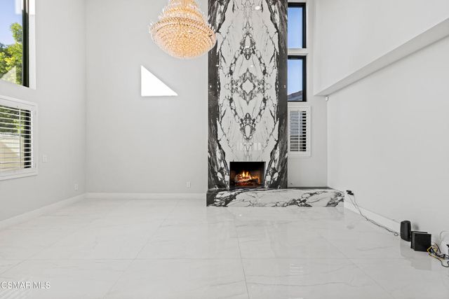 20500 Blairmoore Street, Chatsworth, CA 91311