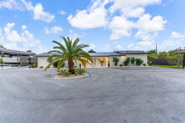 24655 SW 212th Avenue, Homestead, FL 33031