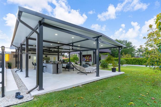 24655 SW 212th Avenue, Homestead, FL 33031