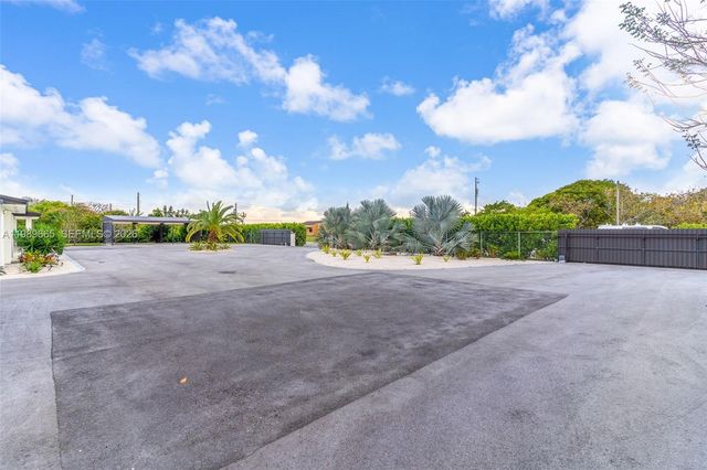 24655 SW 212th Avenue, Homestead, FL 33031