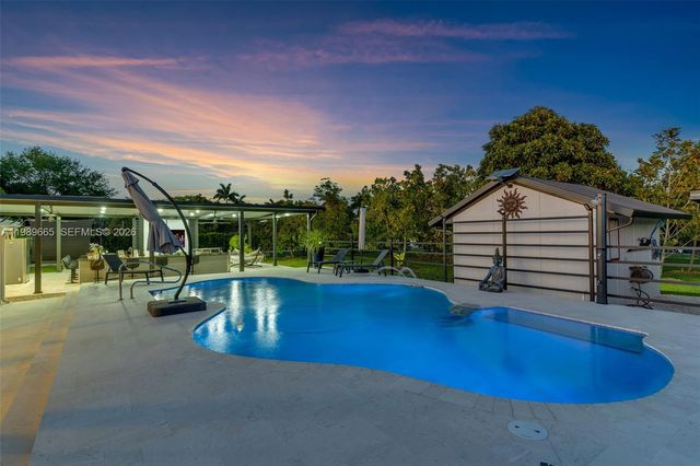 24655 SW 212th Avenue, Homestead, FL 33031