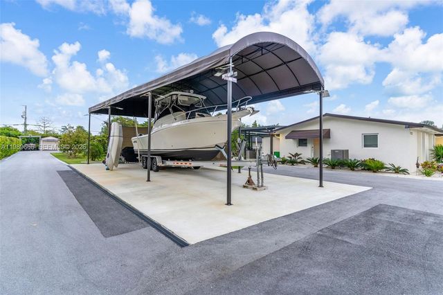 24655 SW 212th Avenue, Homestead, FL 33031