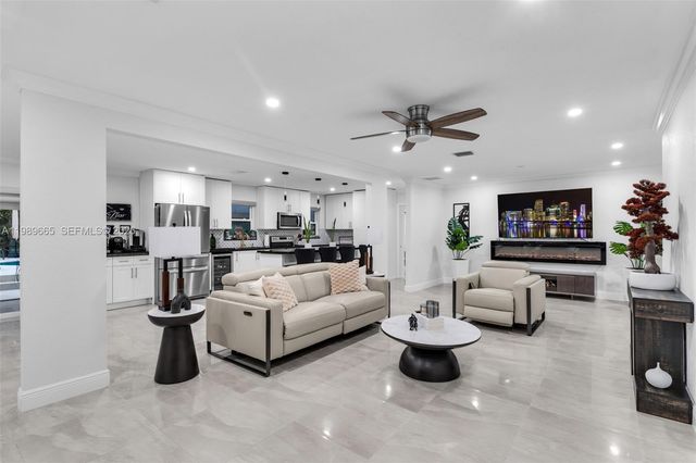24655 SW 212th Avenue, Homestead, FL 33031