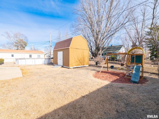 1404 N 11TH Street, Pekin, IL 61554