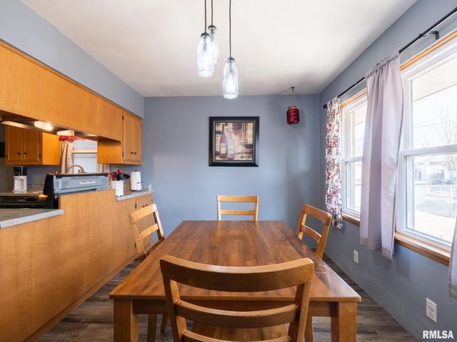 1404 N 11TH Street, Pekin, IL 61554