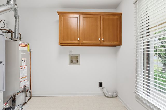 3343 S Rosewind Drive, New Palestine, IN 46163