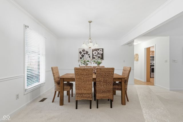 3343 S Rosewind Drive, New Palestine, IN 46163
