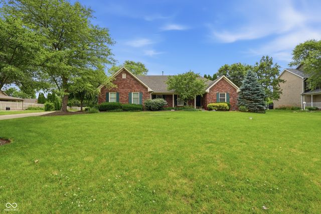 3343 S Rosewind Drive, New Palestine, IN 46163