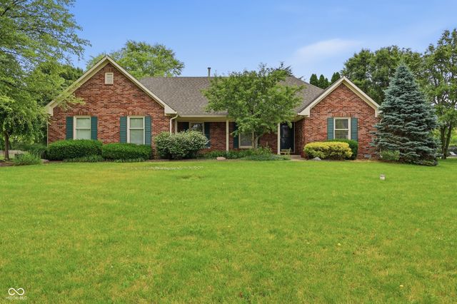 3343 S Rosewind Drive, New Palestine, IN 46163