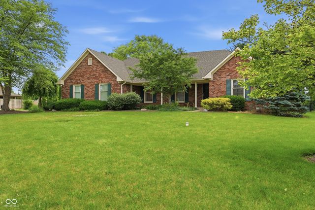 3343 S Rosewind Drive, New Palestine, IN 46163