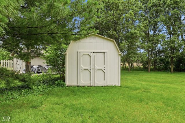 3343 S Rosewind Drive, New Palestine, IN 46163