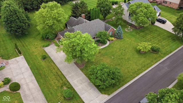 3343 S Rosewind Drive, New Palestine, IN 46163