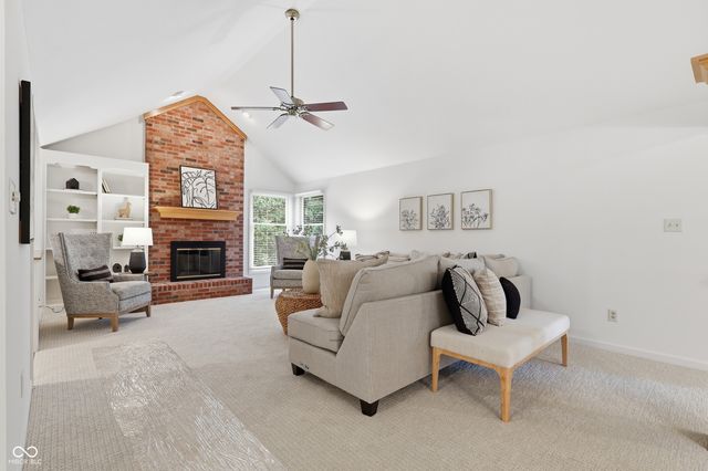 3343 S Rosewind Drive, New Palestine, IN 46163