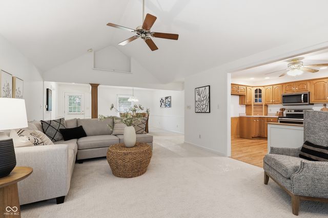 3343 S Rosewind Drive, New Palestine, IN 46163