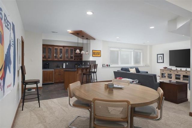 215 Earhart Circle, Lawrence, KS 66049
