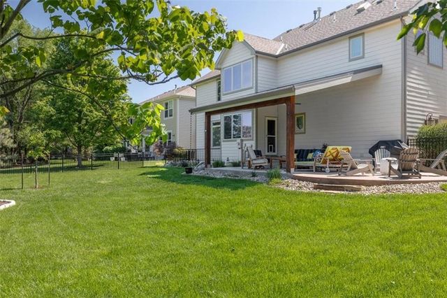 215 Earhart Circle, Lawrence, KS 66049