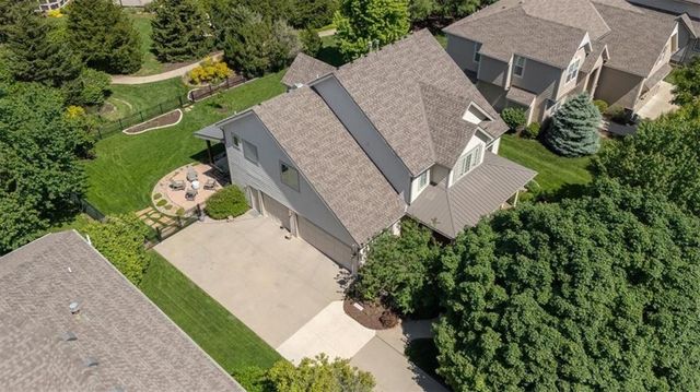 215 Earhart Circle, Lawrence, KS 66049