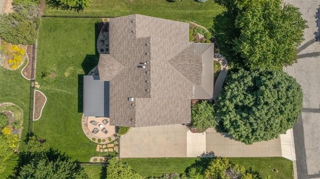 215 Earhart Circle, Lawrence, KS 66049