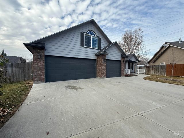 137 S Bryson Ct, Nampa, ID 83686