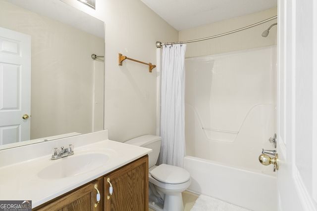 1166 Mandalay Court SW, Lilburn, GA 30047