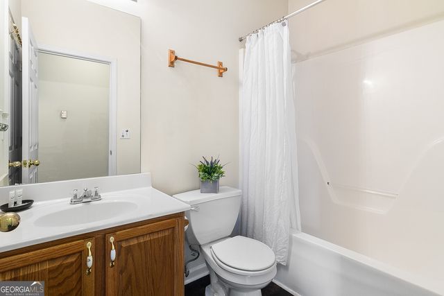 1166 Mandalay Court SW, Lilburn, GA 30047