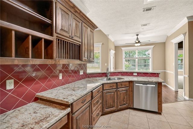 4424 Spring Branch Drive, College Station, TX 77845