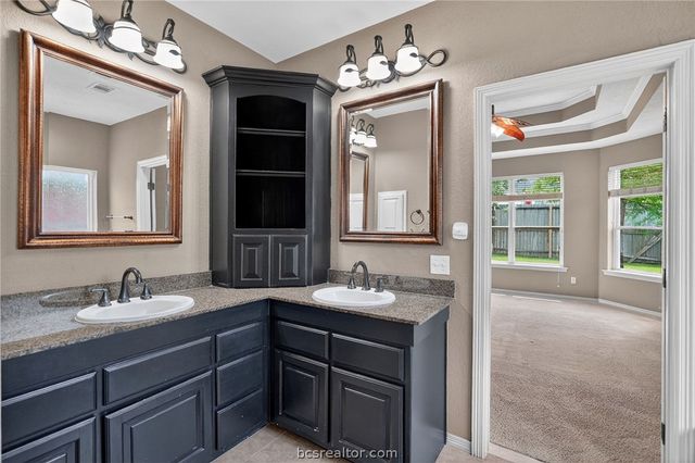 4424 Spring Branch Drive, College Station, TX 77845