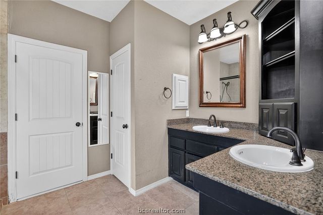 4424 Spring Branch Drive, College Station, TX 77845