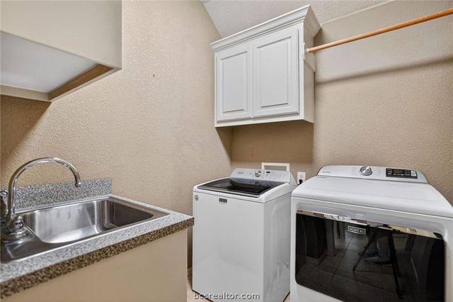 4424 Spring Branch Drive, College Station, TX 77845