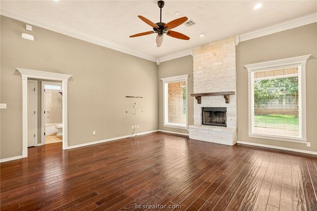 4424 Spring Branch Drive, College Station, TX 77845