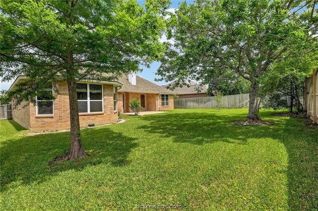 4424 Spring Branch Drive, College Station, TX 77845