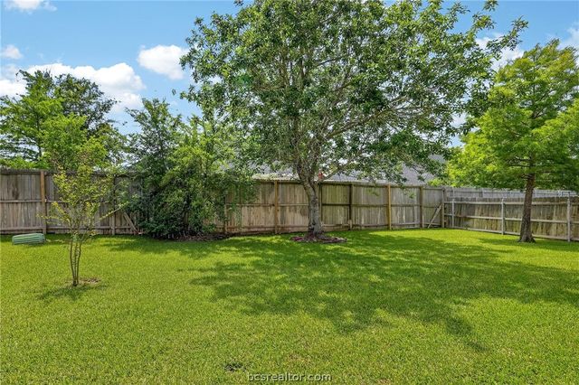 4424 Spring Branch Drive, College Station, TX 77845