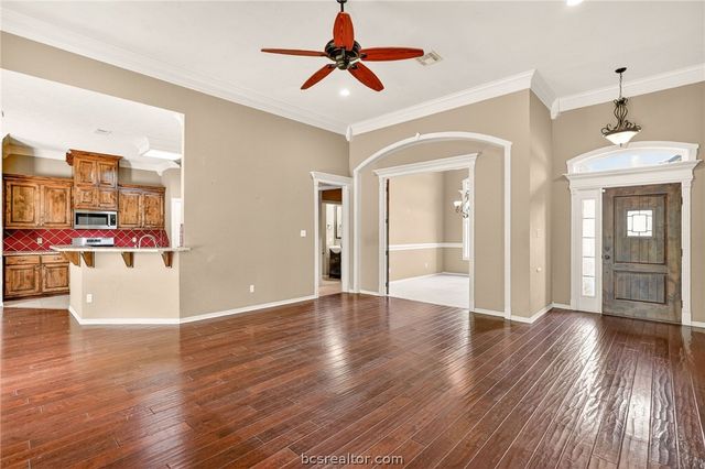 4424 Spring Branch Drive, College Station, TX 77845