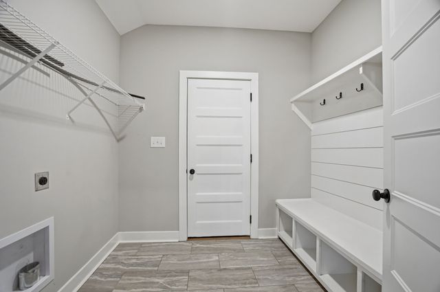 3968 Chapel Hill Rd, Clarksville, TN 37040