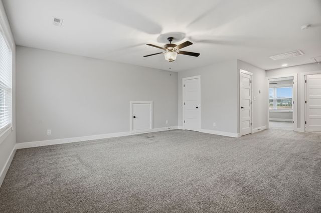 3968 Chapel Hill Rd, Clarksville, TN 37040