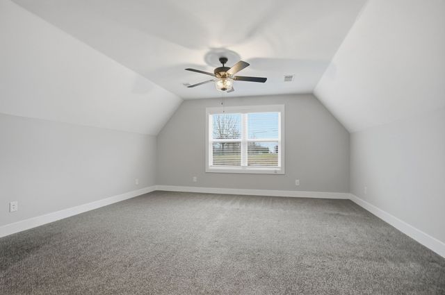 3968 Chapel Hill Rd, Clarksville, TN 37040