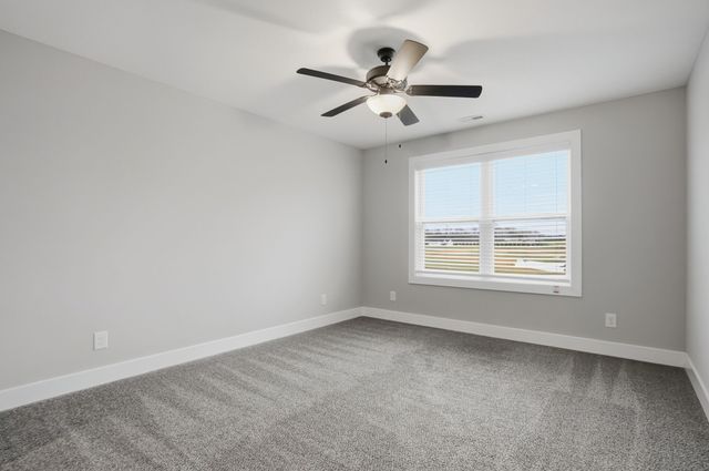 3968 Chapel Hill Rd, Clarksville, TN 37040