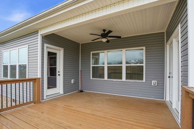 3968 Chapel Hill Rd, Clarksville, TN 37040