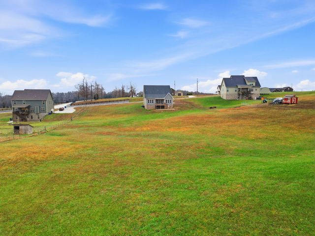 3968 Chapel Hill Rd, Clarksville, TN 37040