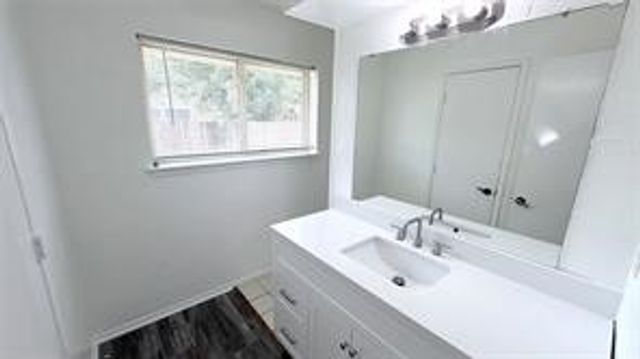 1521 Leicester Street, Garland, TX 75044