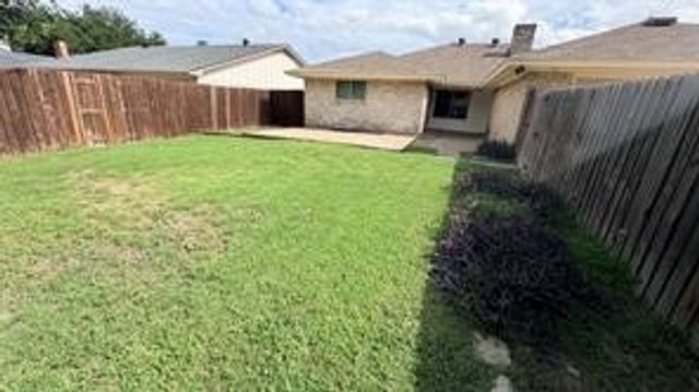 1521 Leicester Street, Garland, TX 75044