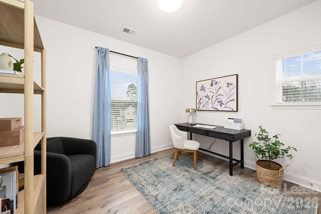 9100 Bluedale Road Beechwood, Charlotte, NC 28216