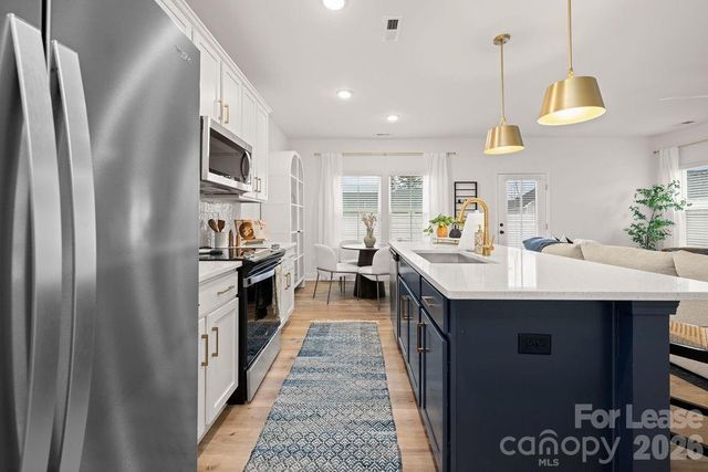 9100 Bluedale Road Beechwood, Charlotte, NC 28216