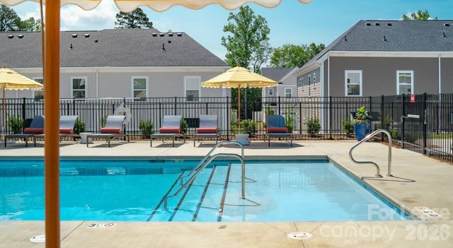 9100 Bluedale Road Beechwood, Charlotte, NC 28216