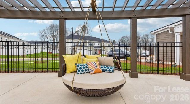 9100 Bluedale Road Beechwood, Charlotte, NC 28216