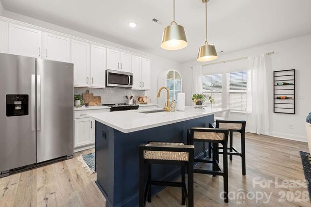 9100 Bluedale Road Beechwood, Charlotte, NC 28216