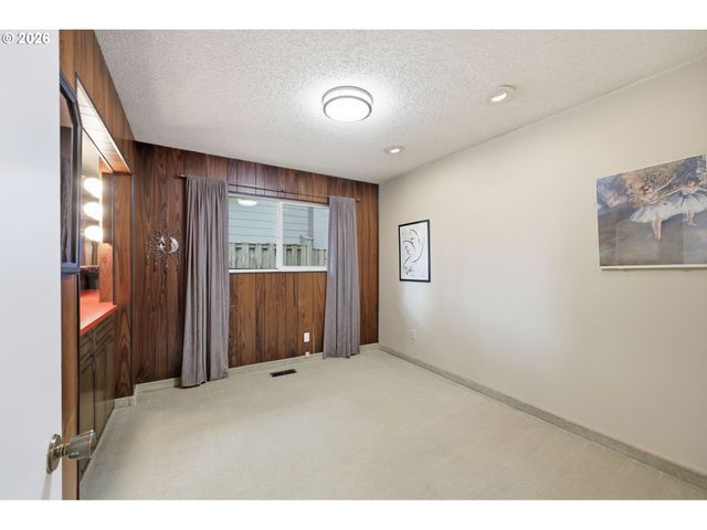 7320 Sw 142ND Ave, Beaverton, OR 97008